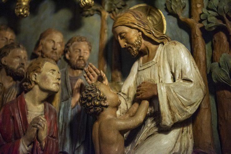 Indoor childrens chapel detail jesus 2020 740x494