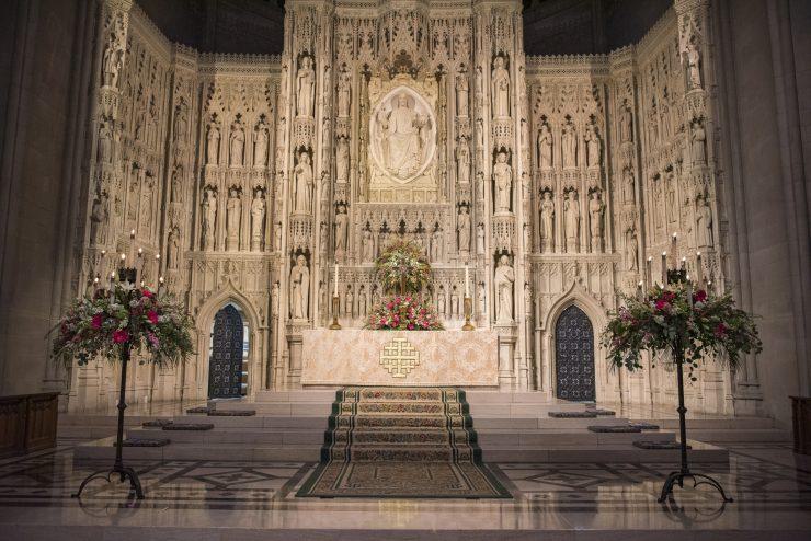 Indoor high altar easter flowers 2018 740x494